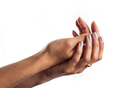 Moisturizing Hand Masks: Benefits and Limitations for Dry and Cracked Skin - Maskory
